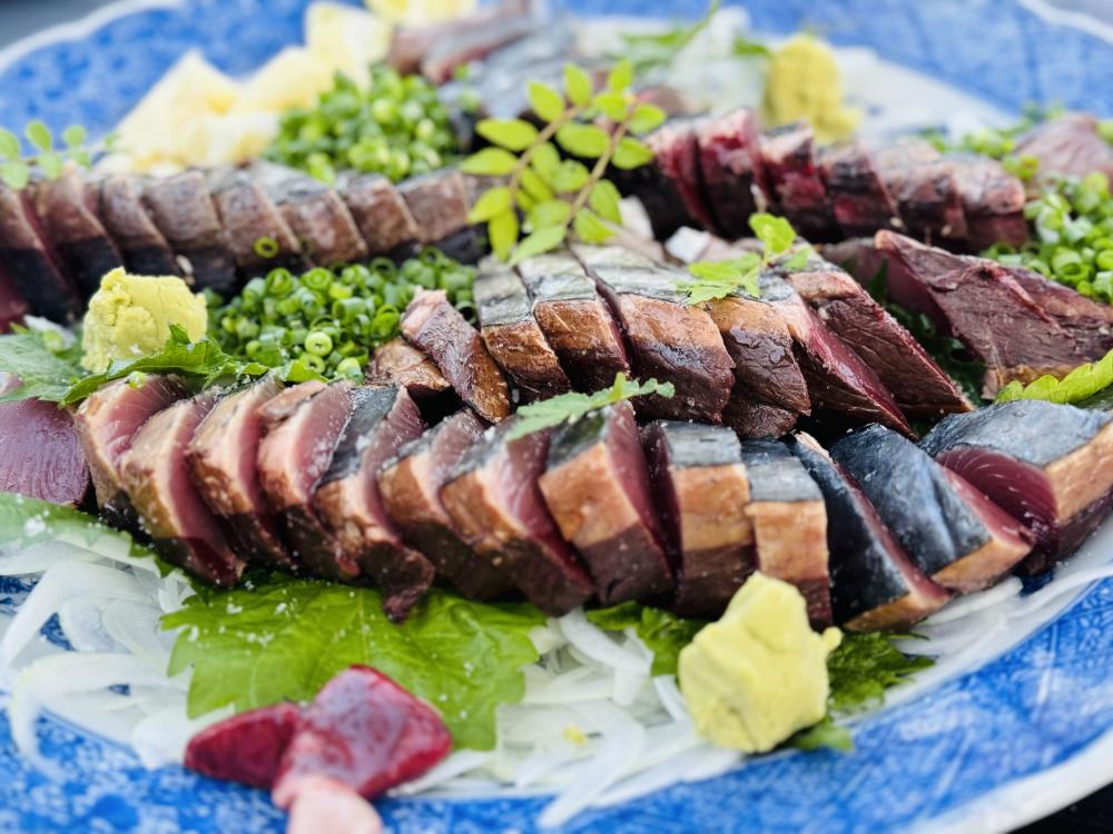  東洋町でカツオ藁焼き体験